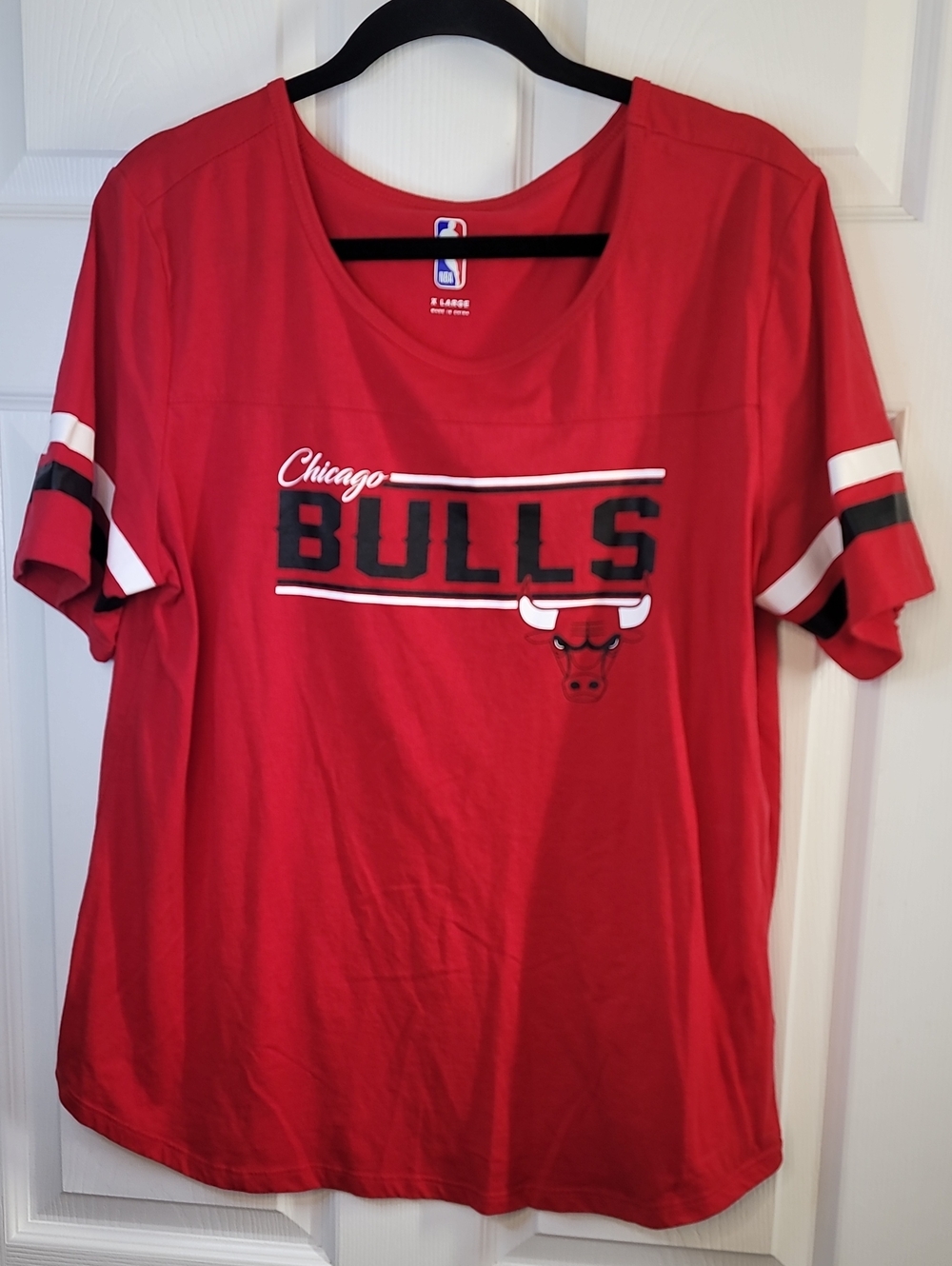 NBA Chicago Bulls ☆ Red Short Sleeve Fan Tee
